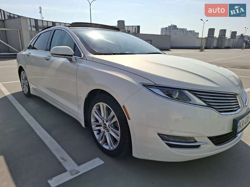 Lincoln MKZ 2013