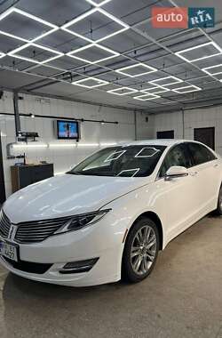 Седан Lincoln MKZ 2013 в 