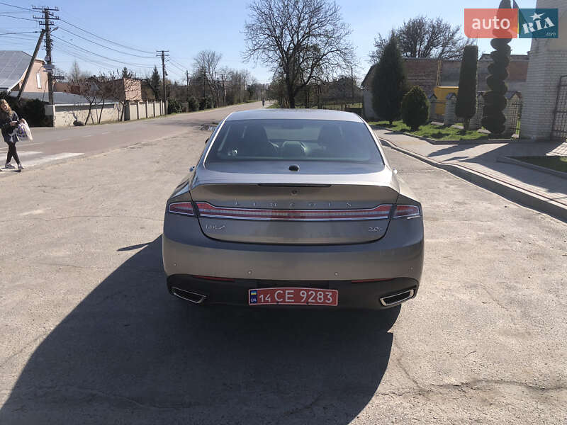 Седан Lincoln MKZ 2015 в Львові