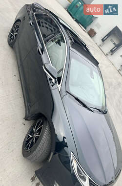 Седан Lincoln MKZ 2014 в 