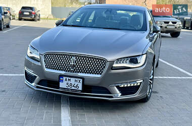 Седан Lincoln MKZ 2019 в 