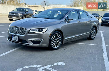 Седан Lincoln MKZ 2019 в 