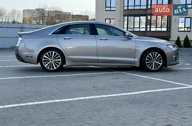 Седан Lincoln MKZ 2019 в 