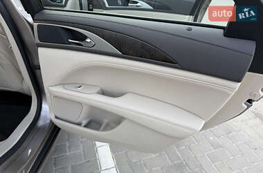 Седан Lincoln MKZ 2019 в 