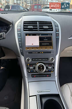 Седан Lincoln MKZ 2019 в 