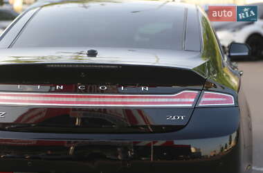 Седан Lincoln MKZ 2016 в 
