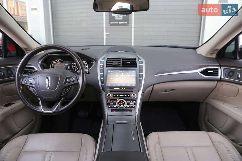 Седан Lincoln MKZ 2016 в Киеве