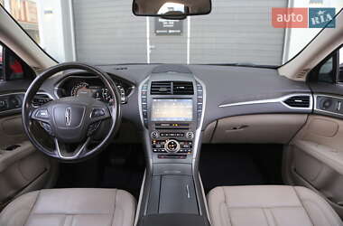 Седан Lincoln MKZ 2016 в 