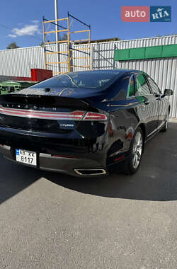 Седан Lincoln MKZ 2016 в 