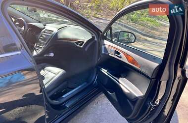 Седан Lincoln MKZ 2014 в 