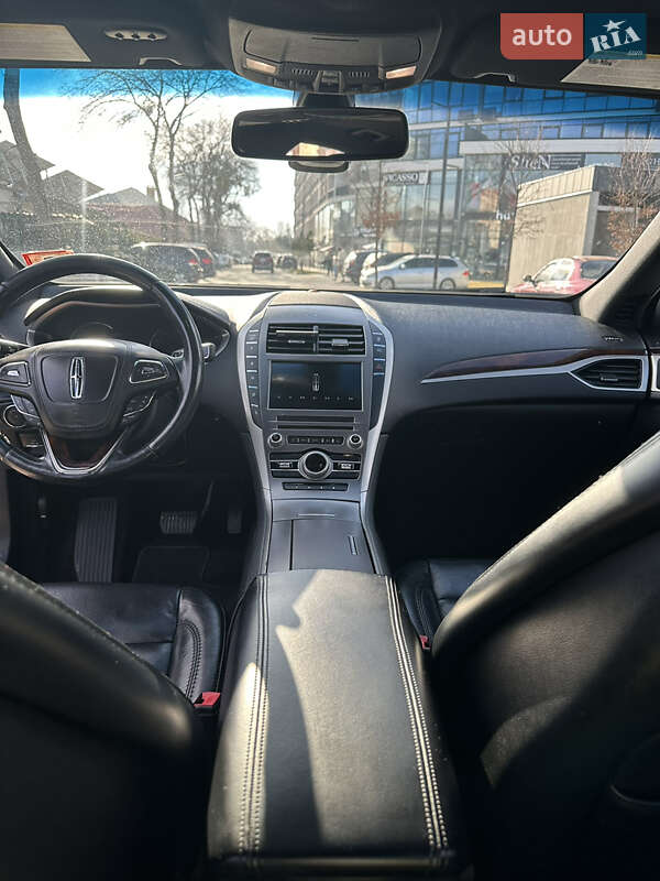 Седан Lincoln MKZ 2017 в Ужгороде
