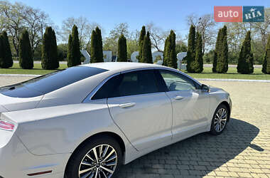 Седан Lincoln MKZ 2019 в 