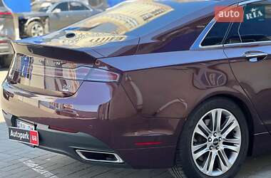 Седан Lincoln MKZ 2013 в 