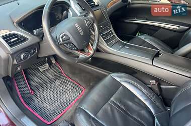 Седан Lincoln MKZ 2013 в 