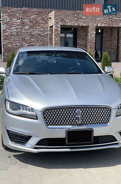 Седан Lincoln MKZ 2018 в 