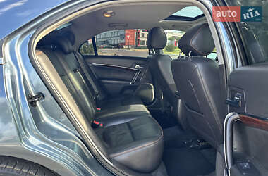 Седан Lincoln MKZ 2011 в 