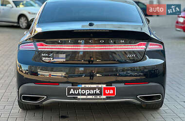 Седан Lincoln MKZ 2018 в 