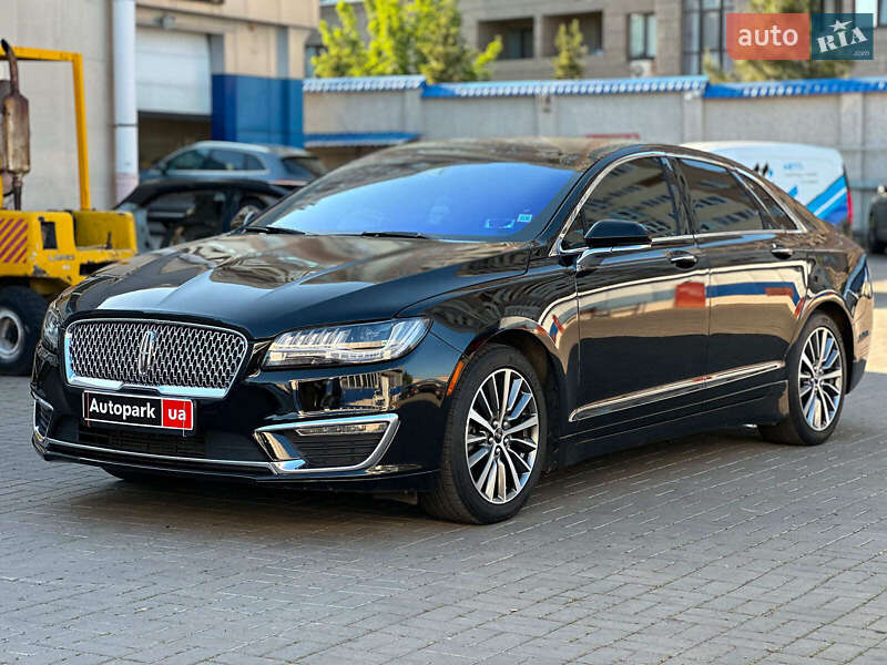 Седан Lincoln MKZ 2018 в 
