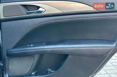 Седан Lincoln MKZ 2018 в 