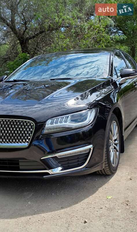 Седан Lincoln MKZ 2019 в Каменском