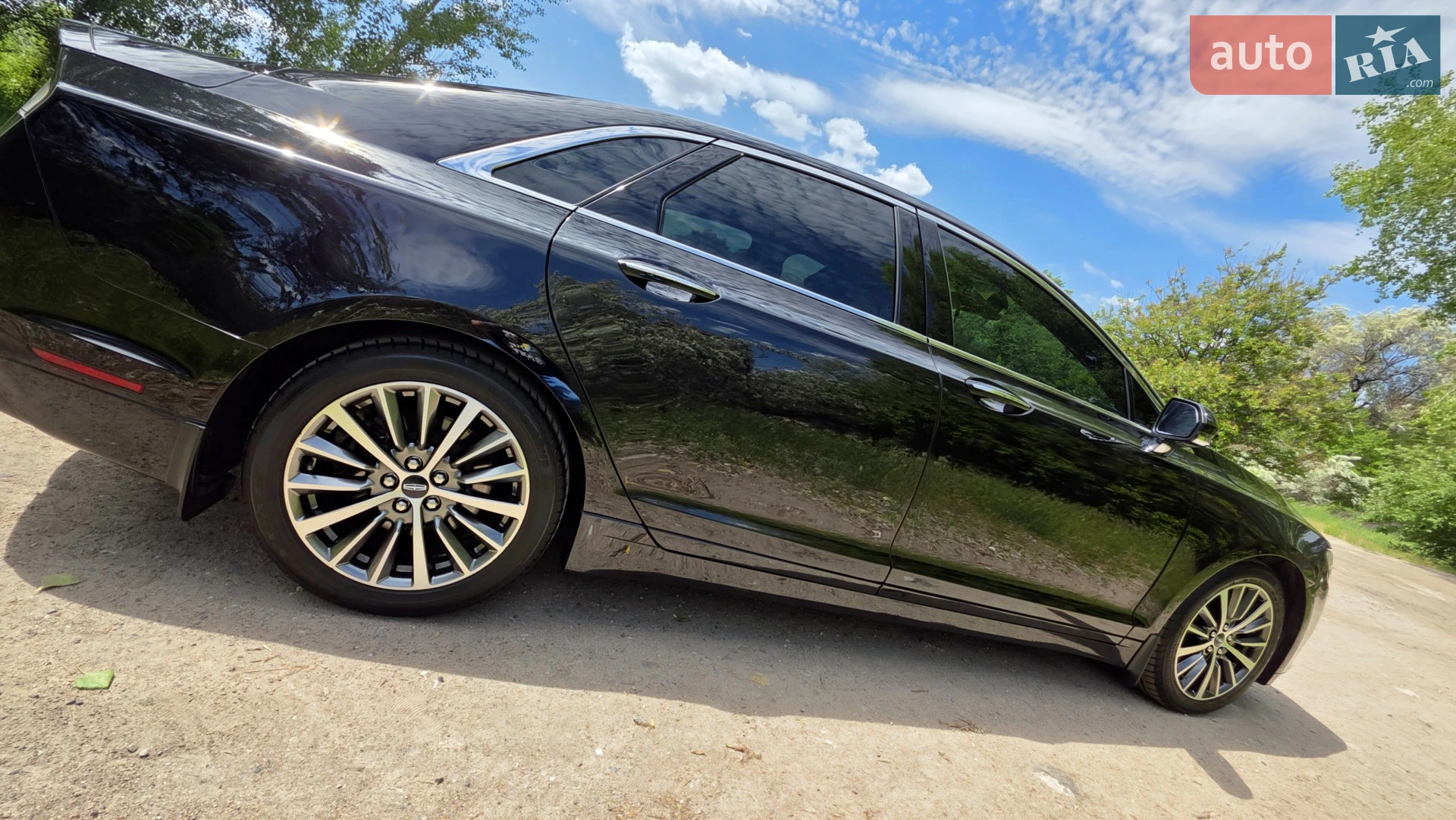 2019 Lincoln MKZ - мініатюра 11