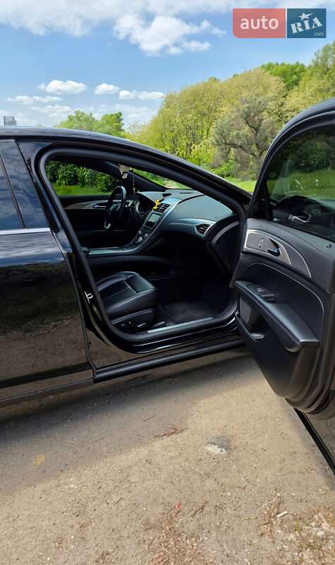 Седан Lincoln MKZ 2019 в Каменском