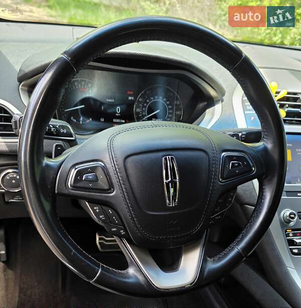 Седан Lincoln MKZ 2019 в Каменском