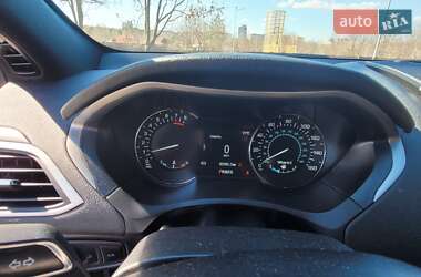 Седан Lincoln MKZ 2019 в 