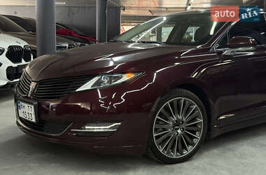 Седан Lincoln MKZ 2013 в 