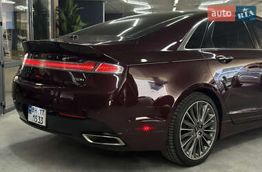 Седан Lincoln MKZ 2013 в 