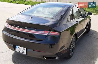 Седан Lincoln MKZ 2015 в 