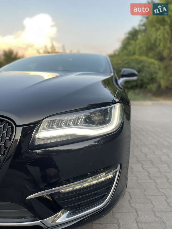 Седан Lincoln MKZ 2016 в Павлограді