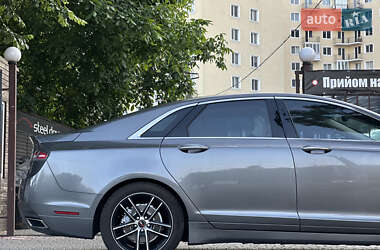 Седан Lincoln MKZ 2014 в 