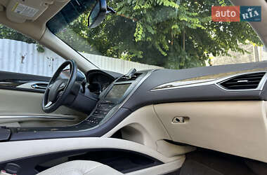 Седан Lincoln MKZ 2014 в 