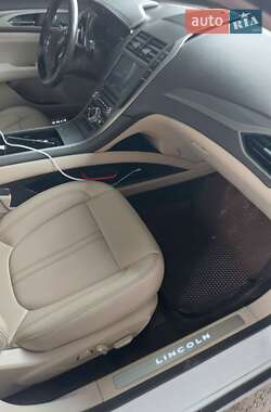 Седан Lincoln MKZ 2018 в 