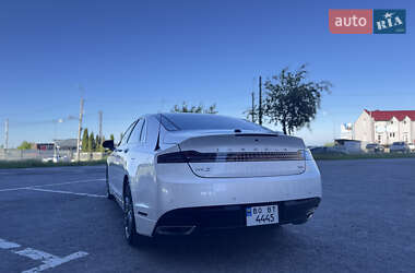 Седан Lincoln MKZ 2013 в 