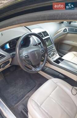 Седан Lincoln MKZ 2017 в 