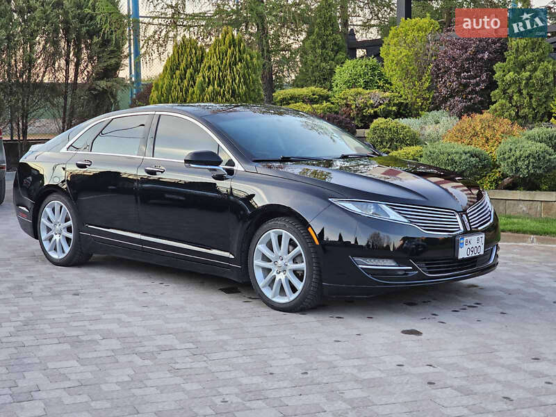 Седан Lincoln MKZ 2016 в Сарнах