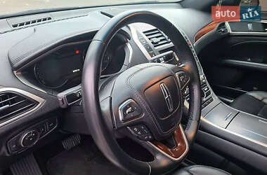 Седан Lincoln MKZ 2016 в 