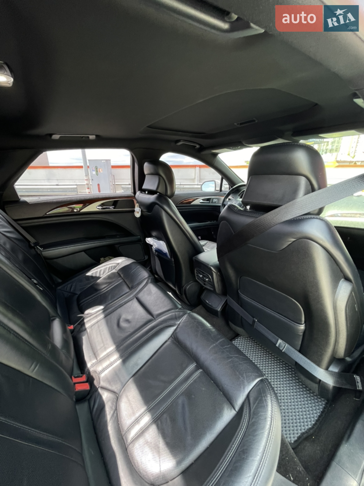 2017 Lincoln MKZ - мініатюра 13