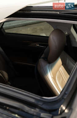 Седан Lincoln MKZ 2013 в 