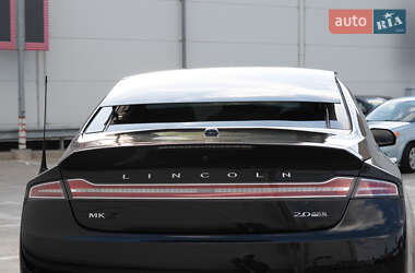 Седан Lincoln MKZ 2013 в 