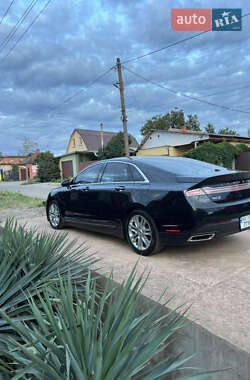 Седан Lincoln MKZ 2013 в 