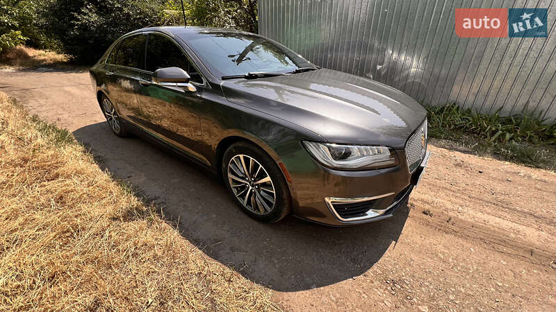 Седан Lincoln MKZ 2018 в Роздільній