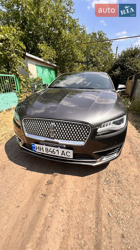 Седан Lincoln MKZ 2018 в Роздільній