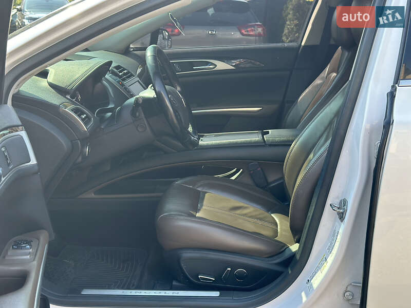 Седан Lincoln MKZ 2016 в Киеве