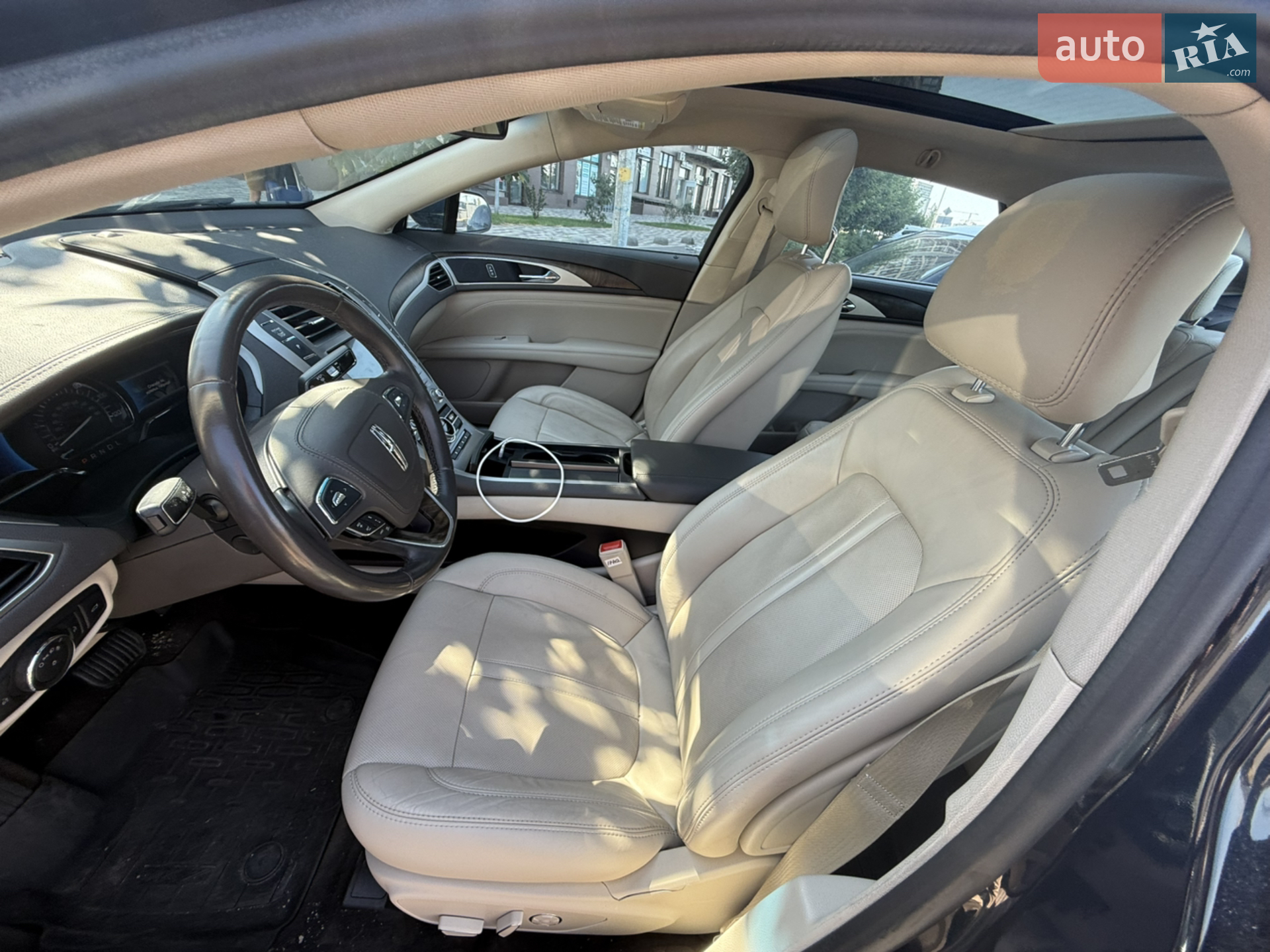 2016 Lincoln MKZ - мініатюра 28