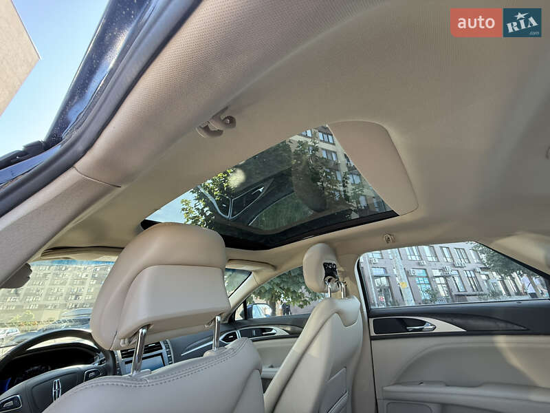 Седан Lincoln MKZ 2016 в Киеве