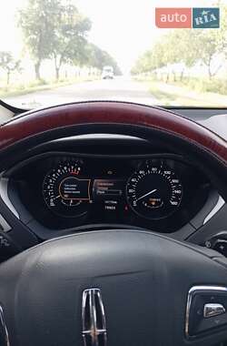 Седан Lincoln MKZ 2013 в 