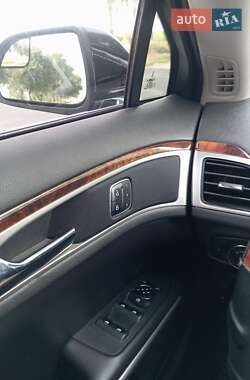 Седан Lincoln MKZ 2013 в 